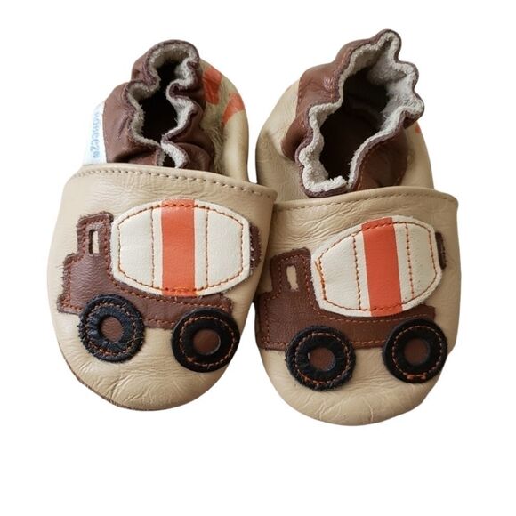 Robeez Construction Truck Leather Baby Moccasins - Picture 1 of 5